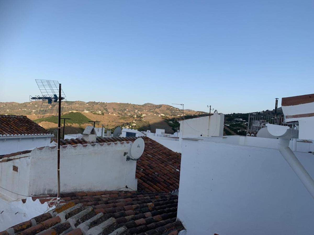 Willa Cerezo'S House - Terrace & Jacuzzi Frigiliana Zewnętrze zdjęcie